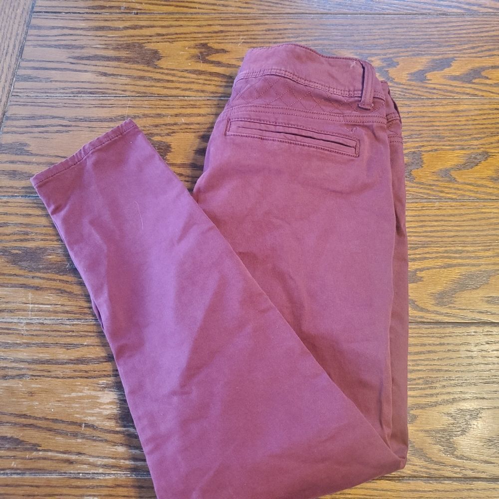 American EagleΒ skinnyβcropβstretchβmaroonβpants